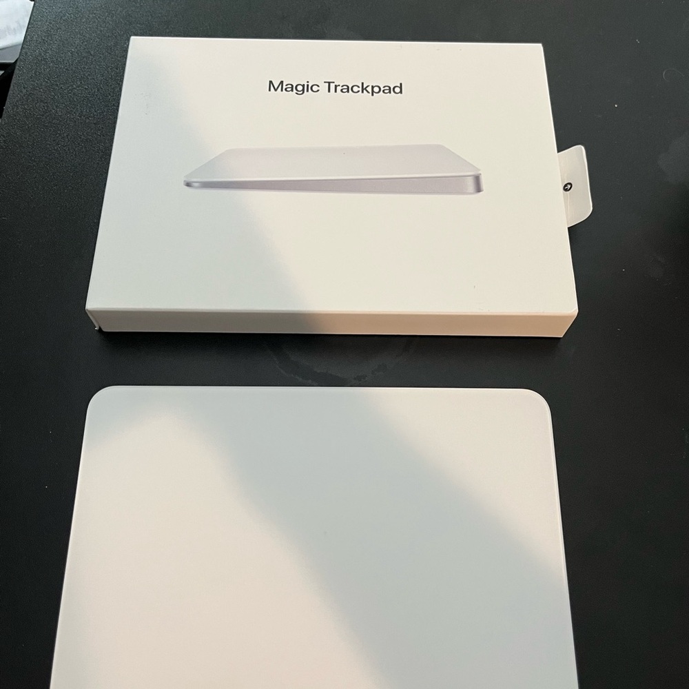 Apple Magic Trackpad in White